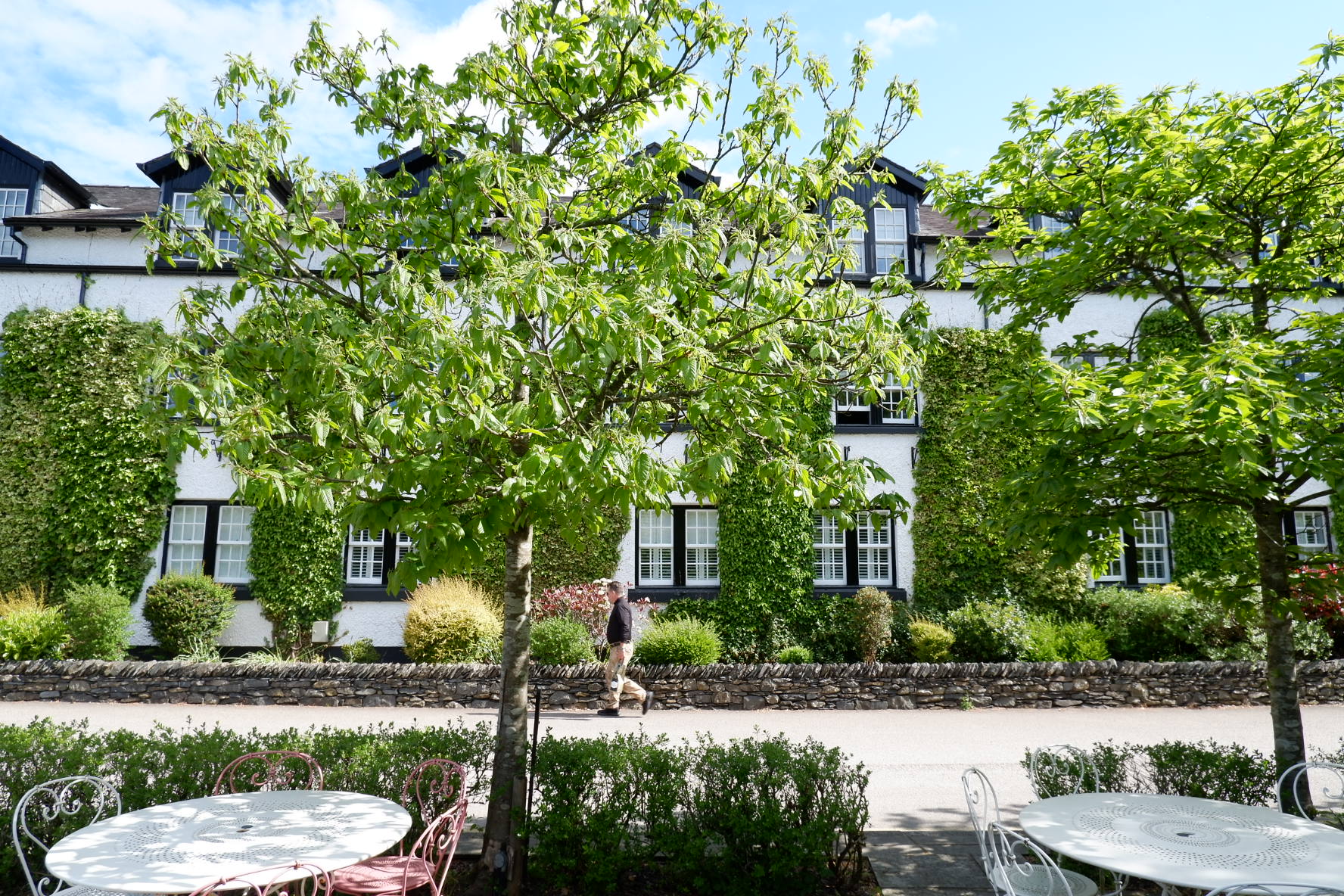 outdoor dining lake district , restaurants at the swan hotel , the swan hotel restaurant