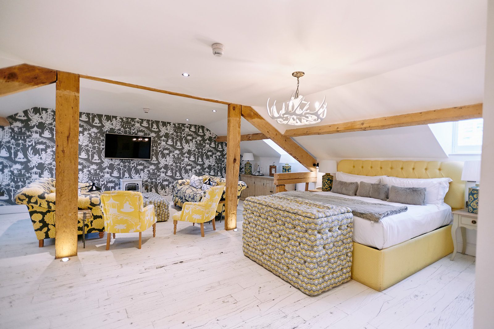 The Fabulous Hotel Loft Room